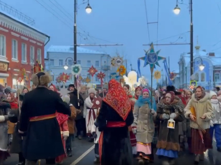 В Рыбинске прошел парад «За Рождественской звездой».