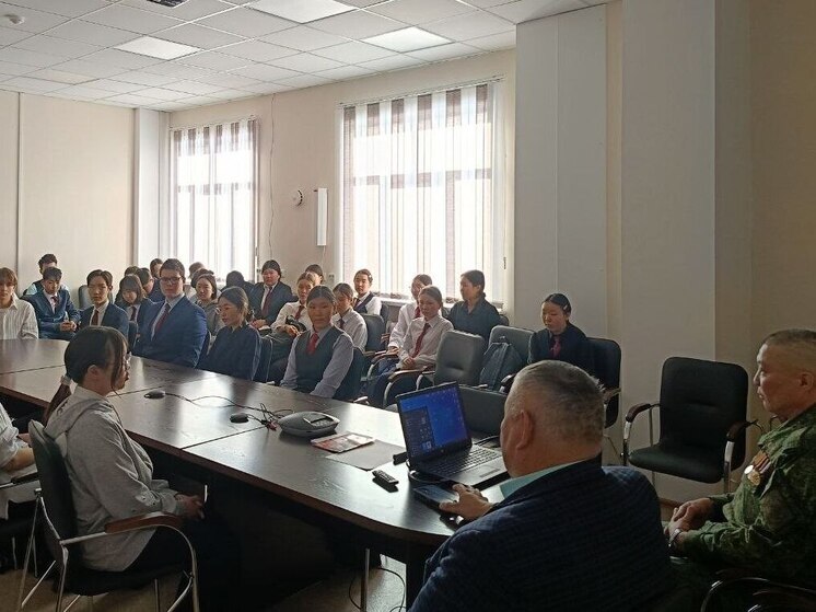 Уроки мужества проводят для школьников в Усть-Орде