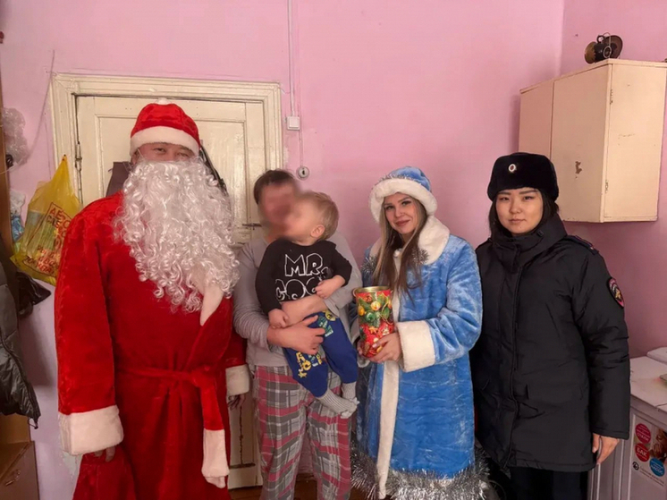 В Улан-Удэ полицейские навестили семьи, находящиеся под профилактическим наблюдением