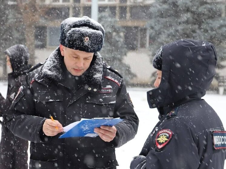 В Воронеже разыскивают мужчину, напавшего на подростка в Романовском сквере