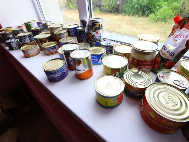 С консервами стоит обращаться крайне осмотрительно
Консервы — это прекрасное изобретение человечества, которое кратно сокращает для время приготовление еды