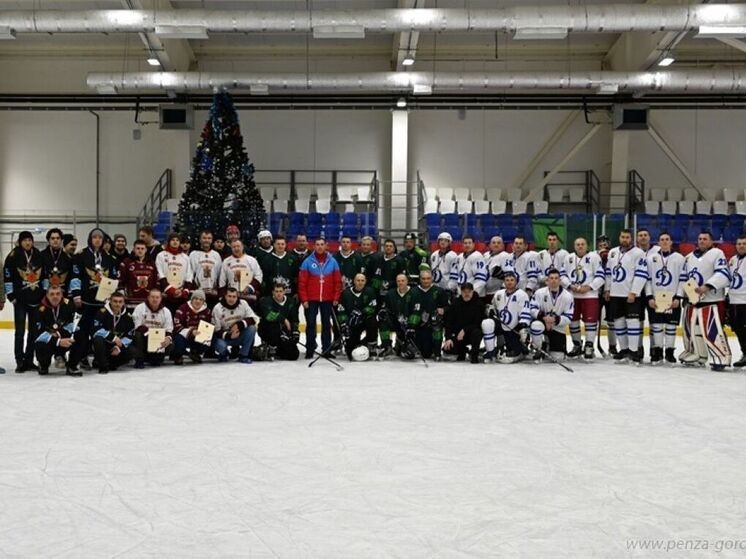 В Пензе прошел хоккейный турнир "Кубок Дружбы"