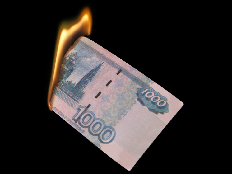 В Архангельске студент и его друзья перевели мошенникам более полумиллиона рублей