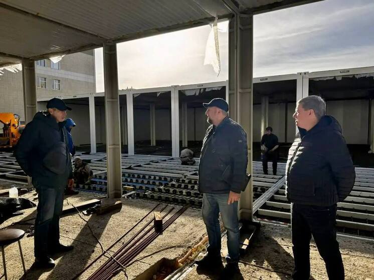 Министр здравоохранения Ставрополья проверил ход стройки нового модуля для скорой помощи в краевой столице