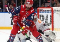 9 января 2026 года «Локомотив» продлил контракты с Александром Радуловым и Алексеем Мельничуком до 31 мая 2027 года. Радулов — лучший бомбардир команды (19 голов и 19 передач в 44 матчах), Мельничук провёл 10 игр с показателем отражений 91,2 %.