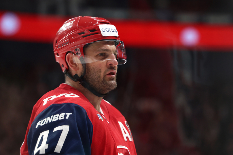 Радулов не уходит: звёздный нападающий остаётся в Ярославле