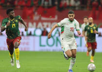 Марокко обыграло Камерун 2:0 в четвертьфинале Кубка африканских наций 2025 года. Брахим Диас забил в пятом матче подряд, установив личный рекорд, а Исмаэль Сайбари оформил второй гол. Марокко не пропустило ни одного мяча с игры и вышло в полуфинал, где сыграет с победителем пары Алжир — Нигерия.