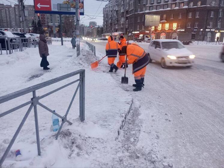 3 тысячи самосвалов снега вывезли с улиц Новосибирска после непогоды