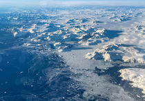 Глава Белого Дома Дональд Трамп усиливает угрозы в адрес принадлежащей пока еще Дании Гренландии и заявляет, что США вмешаются, "нравится им это или нет"