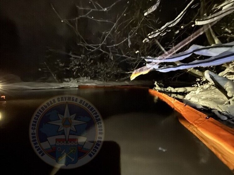 Следов разлива нефтепродуктов в реке Вьюн не обнаружили