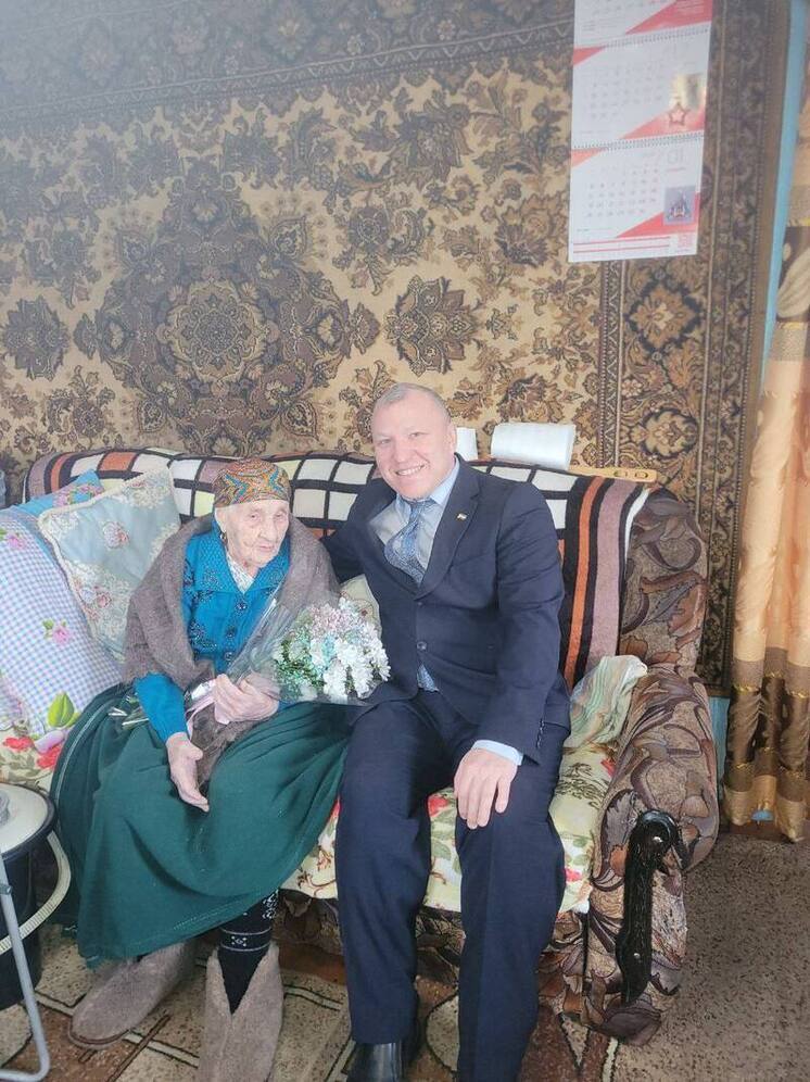 Труженицу тыла из Читы поздравили с 97-м днём рождения