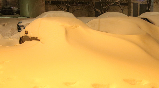 Вечерний променад по заснеженной столице