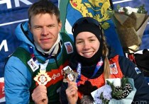 Команда Свердловской области выиграла смешанную эстафету в рамках чемпионата России по биатлону. Первая часть этого турнира проходит в Ижевске. Наталия Швеченко и Кирилл Бажин оказались быстрее своих оппонентов на 4,9 секунды. Вторыми стали представители Московской области, а третьими – тюменцы. 