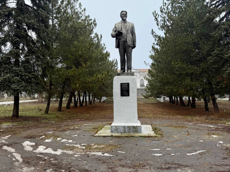 Жители Красного Сулина выразили недовольство состоянием привокзальной площади