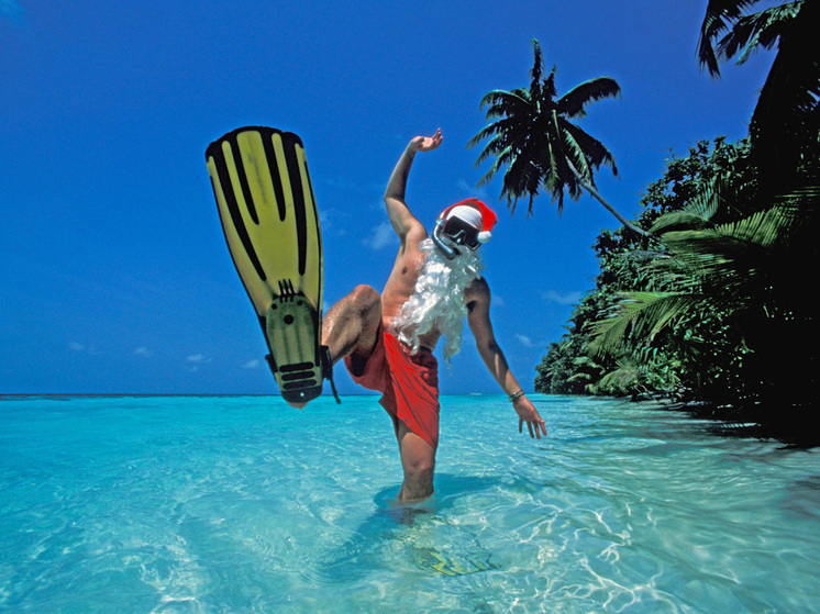 И другие странные и забавные новогодние традиции разных стран