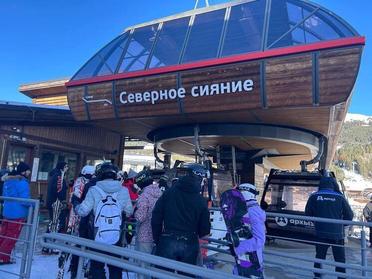 Горнолыжные курорты Карачаево-Черкесии встретили пик сезона рекордным снегопадом и наплывом туристов