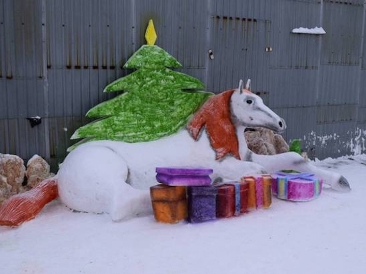 Конкурс на лучшую снежную скульптуру провели в южноуральской колонии