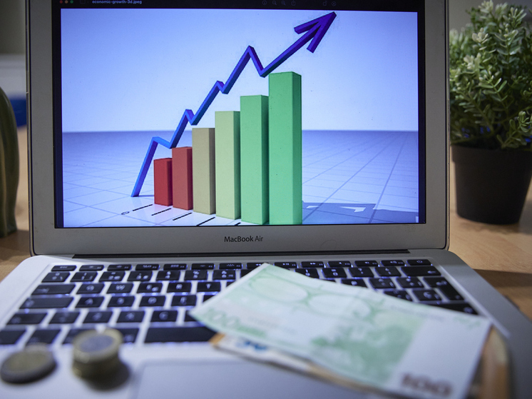 Прогноз РАН: усилятся политика протекционизма и противостояние США и Китая