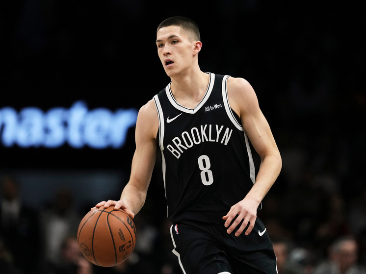 В ночь с 9 на 10 января по московскому времени в Нью-Йорке состоялся матч регулярного чемпионата Национальной баскетбольной ассоциации (НБА) между местным «Бруклин Нетс» и «Лос-Анджелес Клипперс». Гости одержали уверенную победу со счётом 121:105, однако главным событием вечера стал не результат, а выступление 19-летнего российского разыгрывающего Егора Дёмина. Именно он стал самым результативным игроком «Нетс», набрав 19 очков при 26 минутах игрового времени.