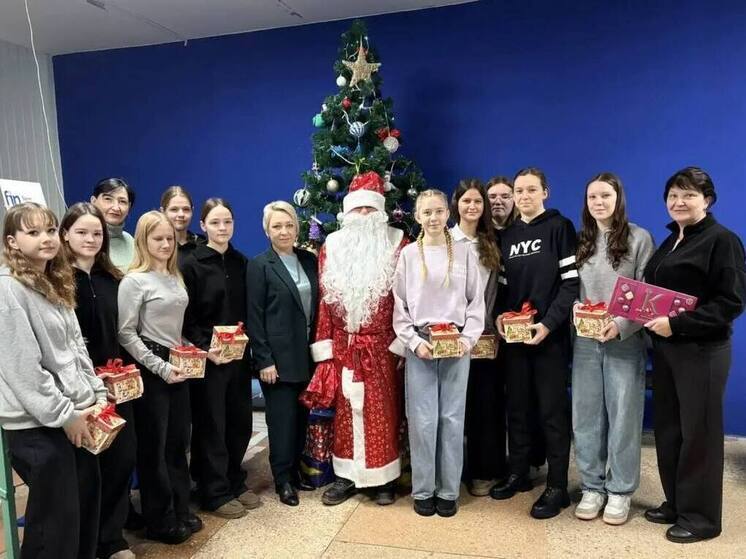 Красноярские баскетболистки из «Юности» принимали поздравления