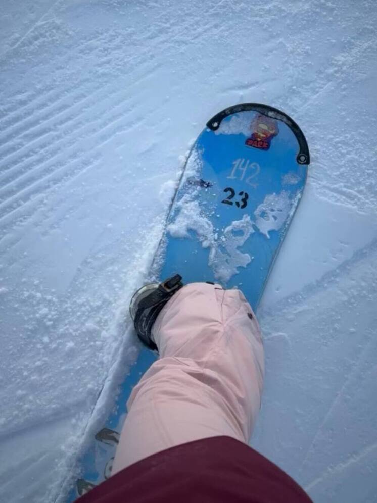 В Петербурге подсчитали во сколько обойдутся детские лыжи и сноуборд