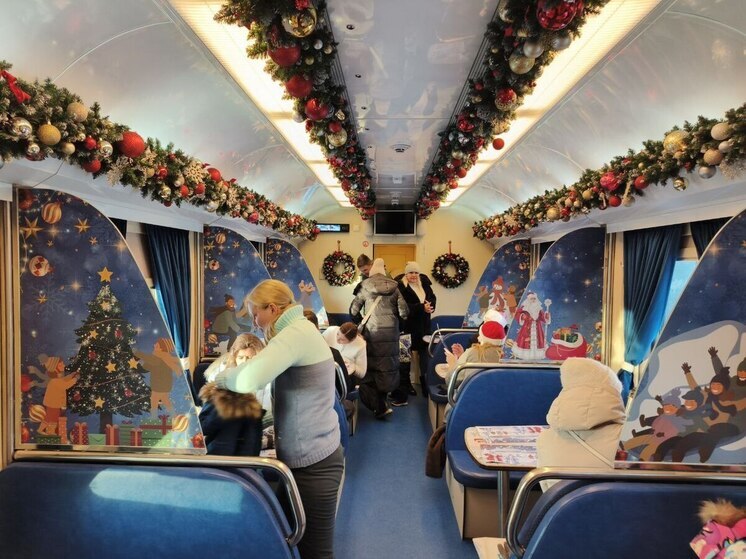 Поезд Деда Мороза посетили более 83,5 тысяч пассажиров в городах Северо-Запада