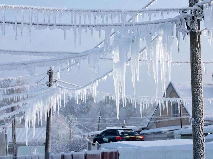 Машина застряла в снегу и не выезжает: что делать?