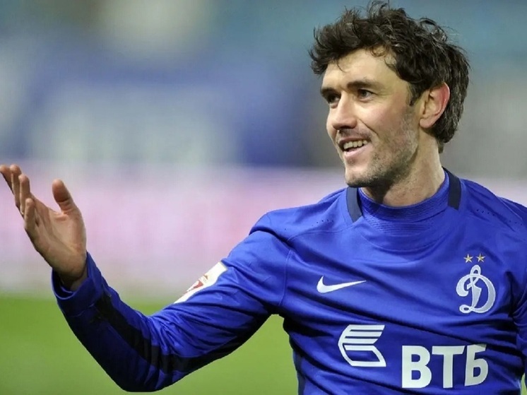 В тренерский штаб московского «Динамо» вошли Роман Шаронов и Юрий Жирков в качестве ассистентов главного тренера Ролана Гусева, а Агустин Киильяборда занял пост тренера по физподготовке. Об этом сообщили 10 января 2026 года.