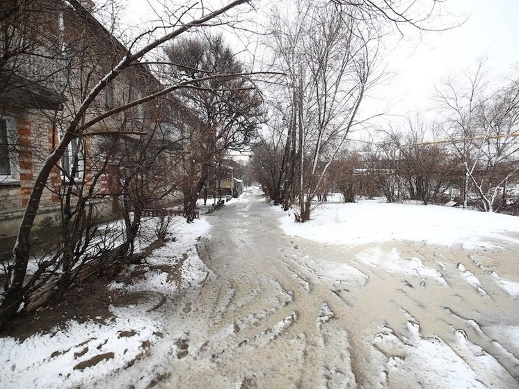  Как безопасно ходить в гололед, объяснили волгоградцам