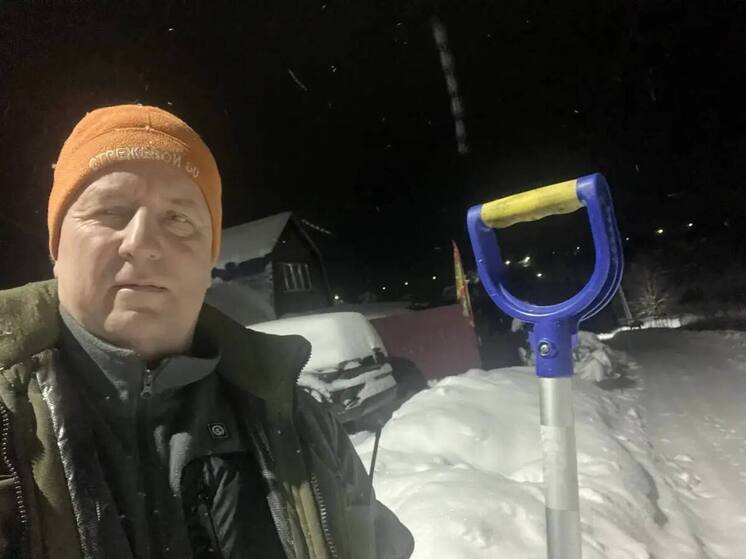 Глава Ульяновского МО подсчитал сколько калорий сжигает уборка снега