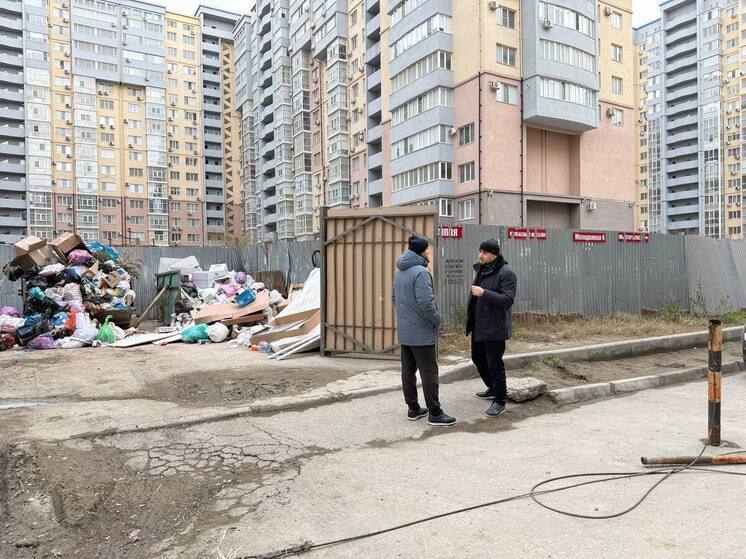 Глава Минприроды Дагестана лично проверил ситуацию с вывозом мусора в Каспийске