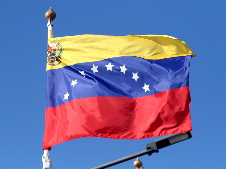 Госдепартамент США: гражданам Америки следует немедленно выехать из Венесуэлы