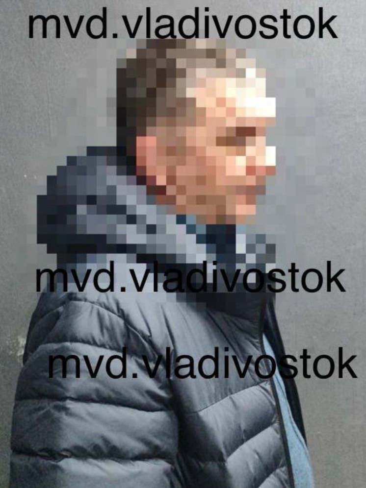 С владивостокца, взорвавшего урну в сквере, взыщут штраф