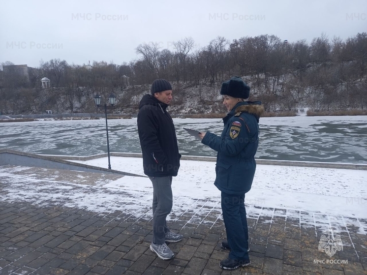 Жителей Орловской области предупреждают об опасности нахождения на льду