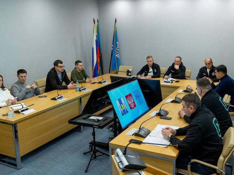  Мэр Южно-Сахалинска недоволен уборкой дворов и грозит управляющим компаниям прокурорской проверкой