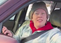 Протестующие в США осуждают иммиграционно-таможенную службу (ICE) за убийство во время рейда против мигрантов женщины Рене Гуд и клеймят "режим, который готов убивать своих собственных граждан"