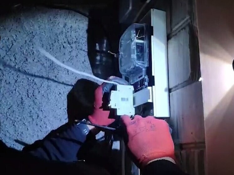 Специалисты из Кабардино-Балкарии вернули свет в дом жительницы Скадовска