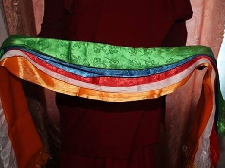 Лама из Бурятии рассказал о символике хадака в буддийской традиции