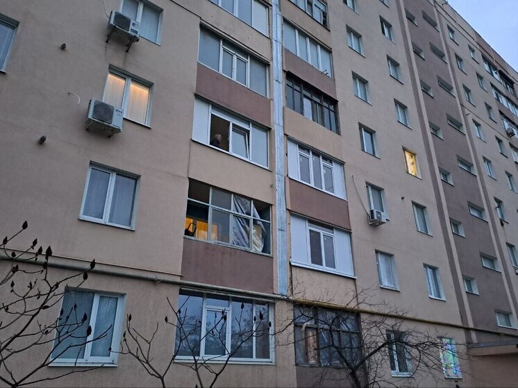 В Бердянске восстанавливают повреждённые ВСУ жилые дома