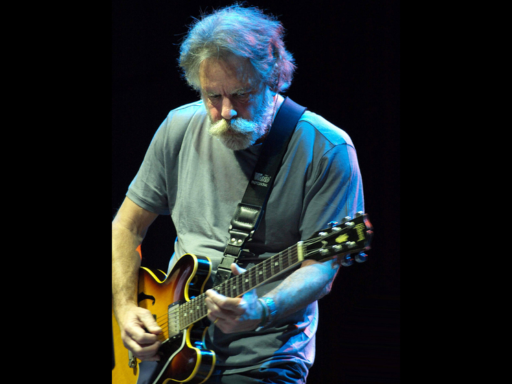 Боб Вейр, соучредитель рок-группы Grateful Dead, скончался в возрасте 78 лет