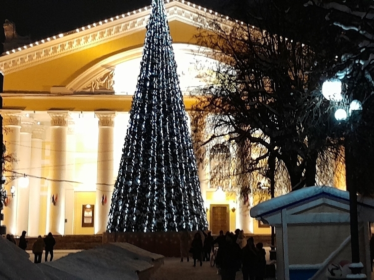 Театральная площадь Калуги стала одним из посещаемых мест в новогодние каникулы