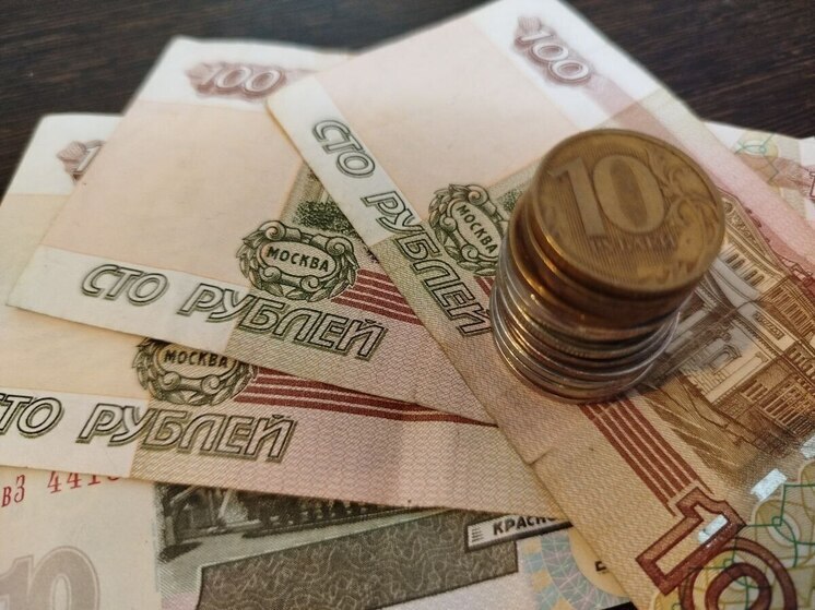 Большинство людей уверены, что хорошо контролируют свои расходы, пока не открывают выписку за последние месяцы. Однодневный финансовый аудит — простой способ увидеть, куда на самом деле уходит доход, и найти утечки, которые незаметно «съедают» бюджет. О том, как его провести, рассказал управляющий частным капиталом Данила Ладнюк.