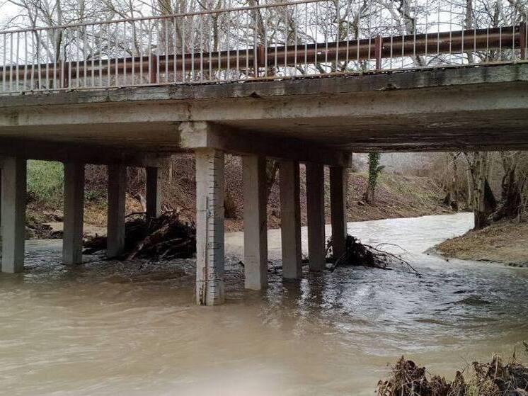 В Севастополе контролируют уровень воды в реках из-за обильных осадков