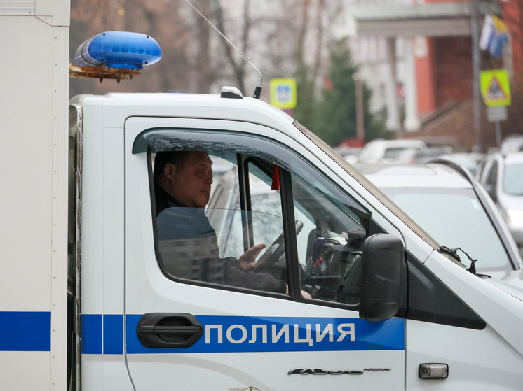 В Москве задержали украинского блогера, гулявшего по метро в костюме водолаза
