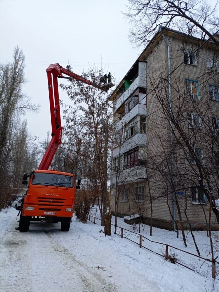 В Воронеже принялись к устранению последствий массовой атаки БПЛА