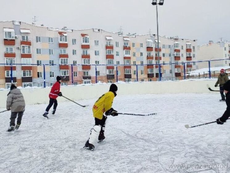В Заре прошел турнир по хоккею среди дворовых команд