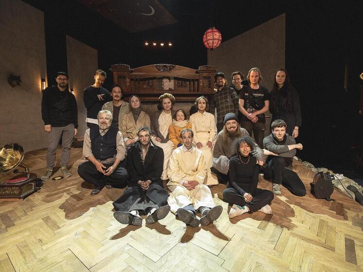 Юбилейный "Морфий": псковский театр отмечает успех булгаковской постановки