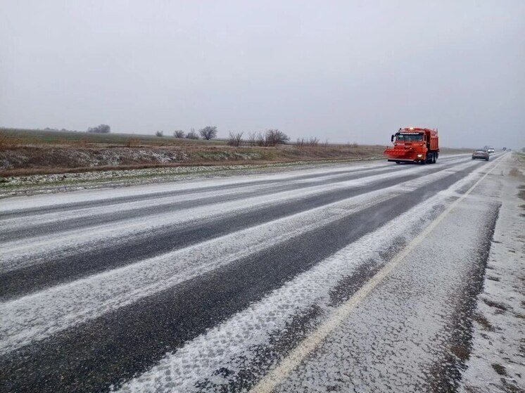 Дорожные службы Крыма работают в усиленном режиме из-за циклона
