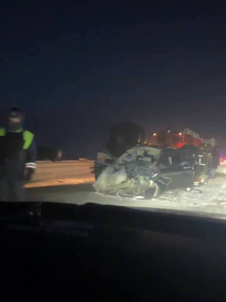 Водитель легкового авто пострадал в ДТП с вездеходом на ямальской трассе