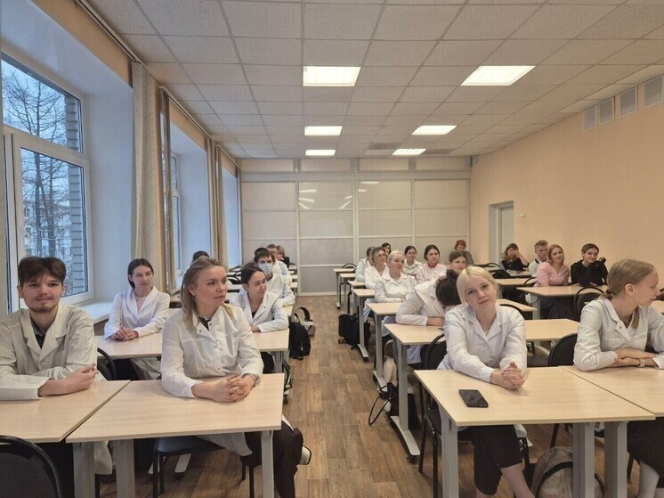 Более 60 “земских” врачей пополнили штат больниц Карелии в 2025 году